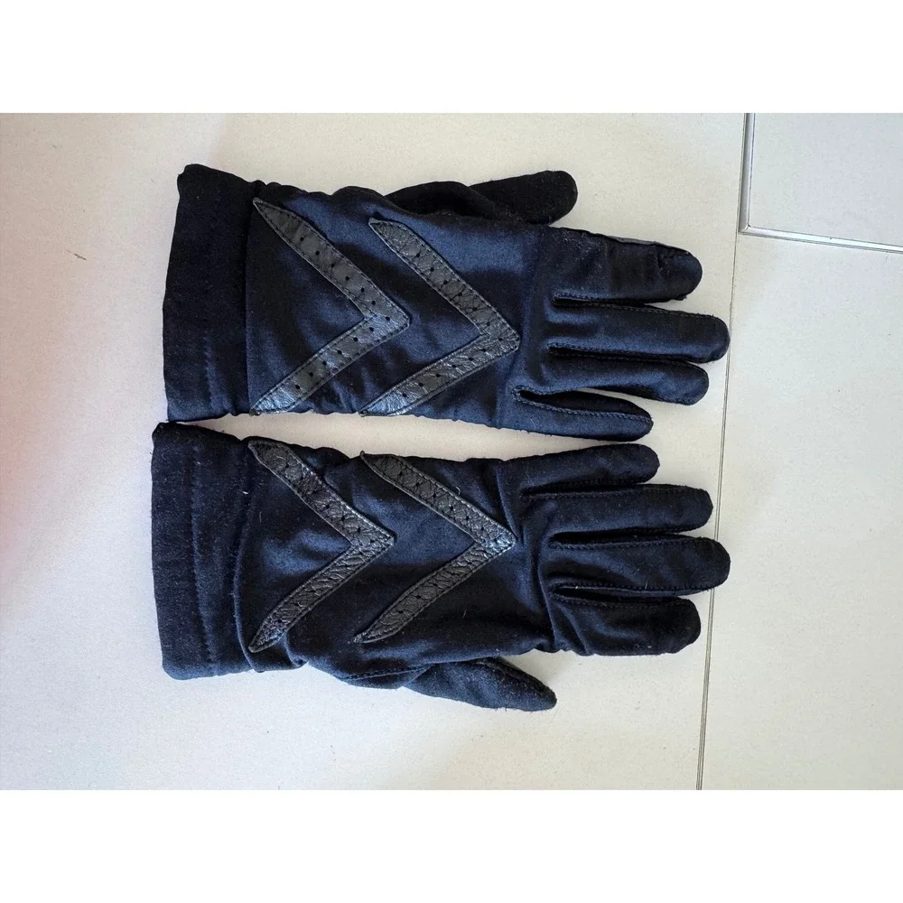 Isotoner Warm-ups by Aris Black Spandex Leather Trim Fleece Lined Driving Gloves - Picture 2 of 7